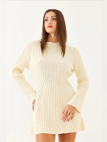 Abito in maglia di Bianco Lucci in bianco