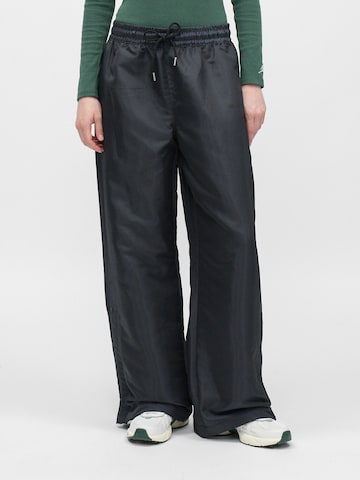 Loosefit Pantaloni 'AIR' di Jordan in nero: frontale