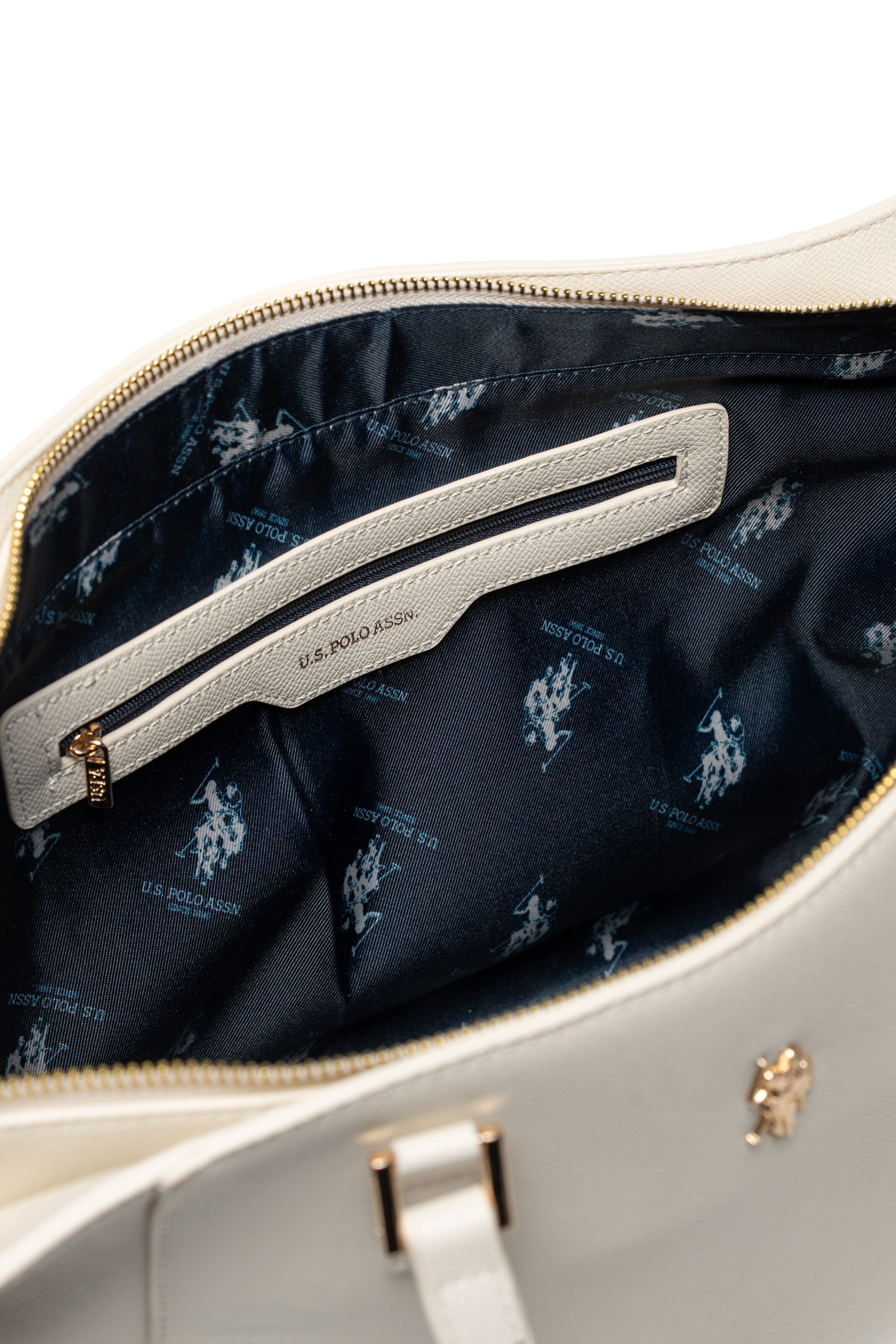 U.S. POLO ASSN. Shopper 'Jones' in White