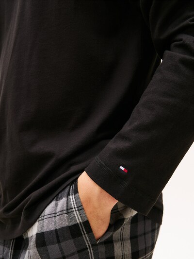 TOMMY HILFIGER Shirt in Black, Item view