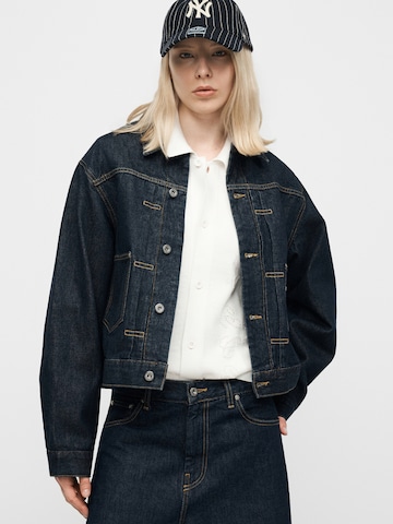 Carhartt WIP Välikausitakki 'Belmar' värissä sininen