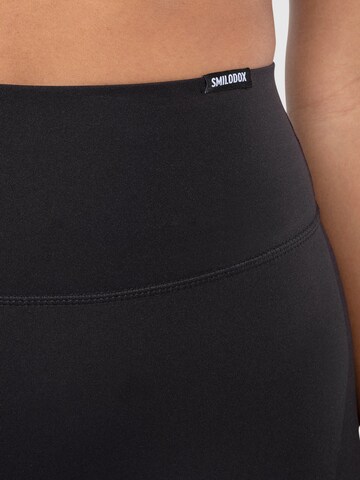Smilodox Slimfit Leggings in Zwart