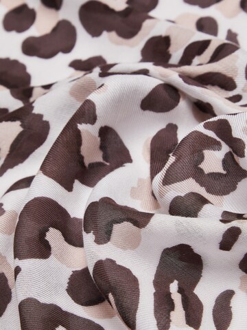 Sciarpa 'STOLA PORTALOGO ANIMAL 90X180 2A6041 T4286' di Liu Jo in beige