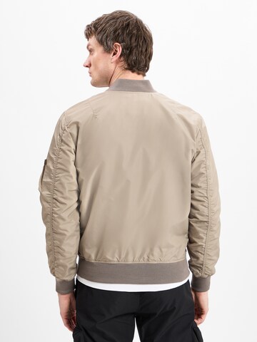 ALPHA INDUSTRIES Tussenjas ' ' in Beige