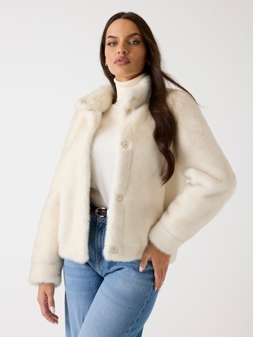 GUESS Jacke in Weiß: Vorderseite