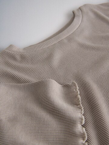 The Set Ruhák alváshoz - bézs