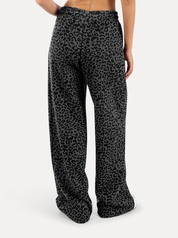 Smilodox Loose fit Trousers in Black