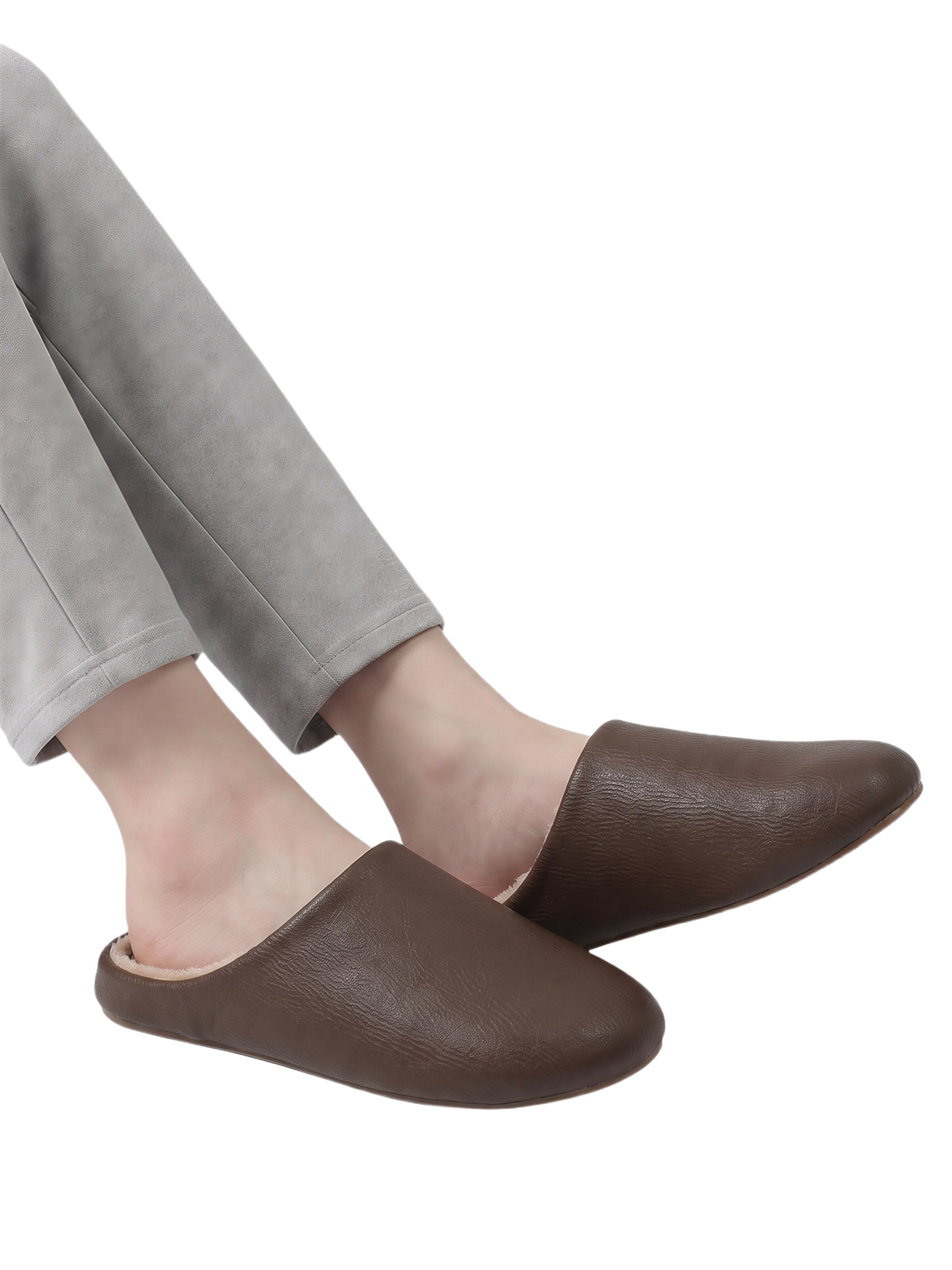 BONVERANO Slippers in Brown