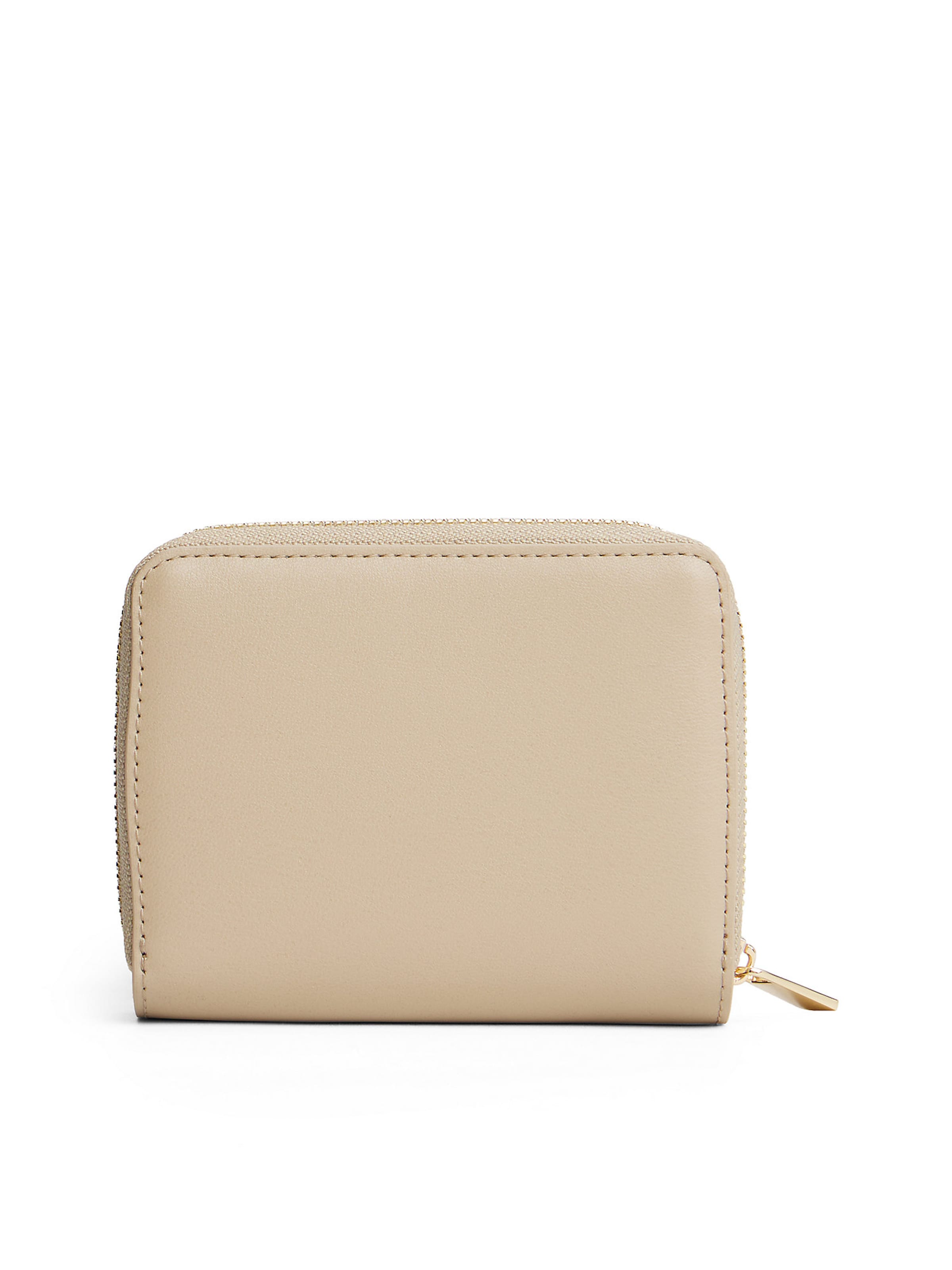 TOMMY HILFIGER Wallet in Beige