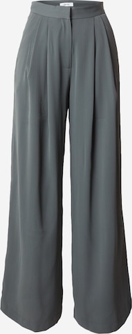 ABOUT YOU regular Παντελόνι πλισέ 'Alexis' σε πράσινο: μπροστά