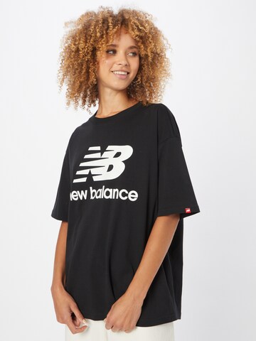 Tricou supradimensional 'Essentials' de la new balance pe negru: față