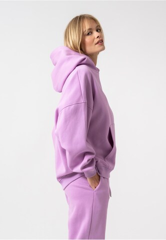 OH APRIL Sweatshirt in Lila