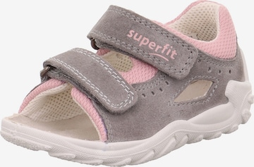 SUPERFIT - Sandalias 'FLOW' en gris: frente