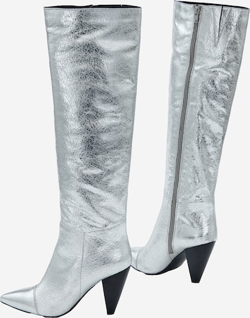 EDITED Boot 'Uhura' in Silver