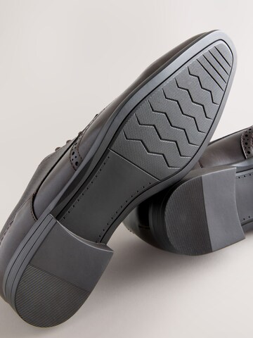 Chaussure à lacets Next en marron