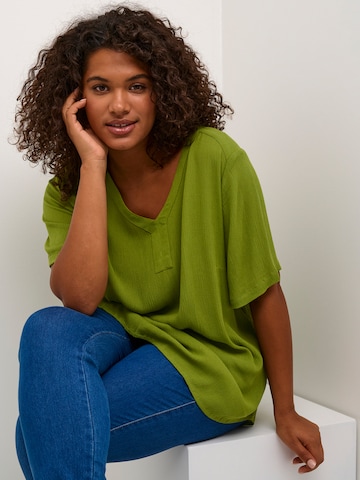 KAFFE CURVE Shirt 'Ami' in Groen