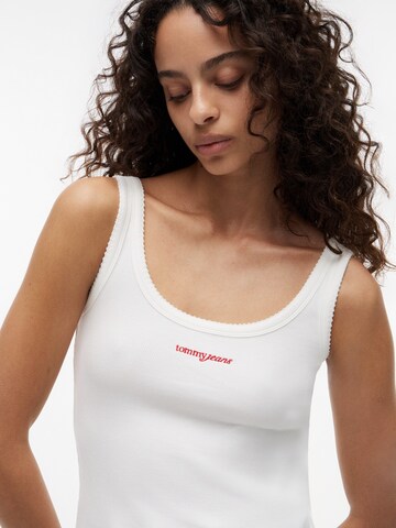 Tommy Jeans Toppi värissä valkoinen