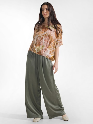 DEHA Wide leg Trousers in Green