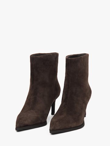 Estro Ankelstøvler '2636-51' i brun