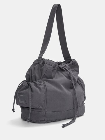 Poche ventrale Pull&Bear en gris