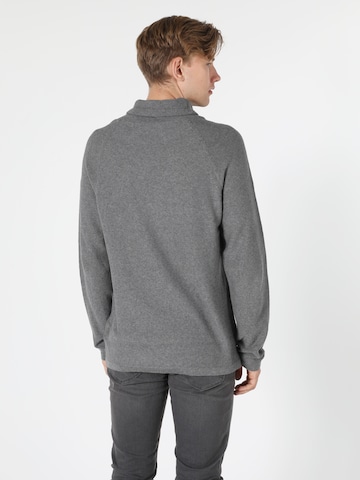 Colin's Sweater in Grey