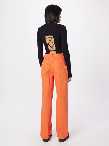 Trendyol Loosefit Jeans in Orange