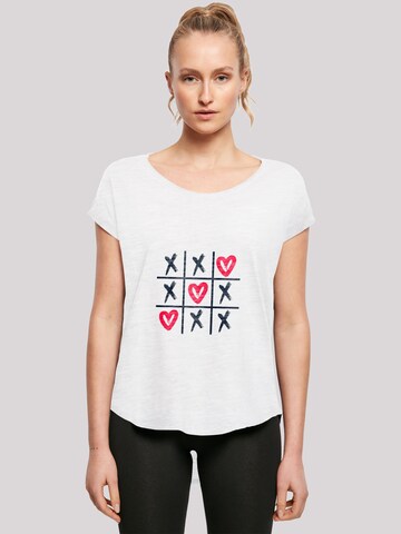 F4NT4STIC T-Shirt 'Valentinstag Herz Tic Tac Toe' in Weiß: Vorderseite