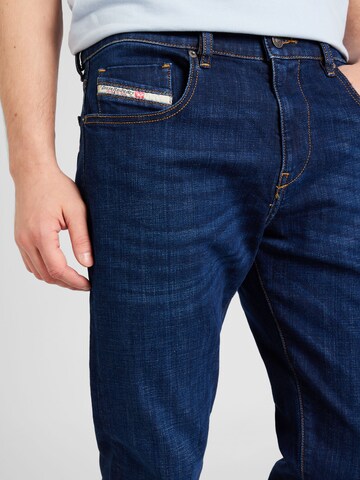 DIESEL Slimfit Jeans in Blau