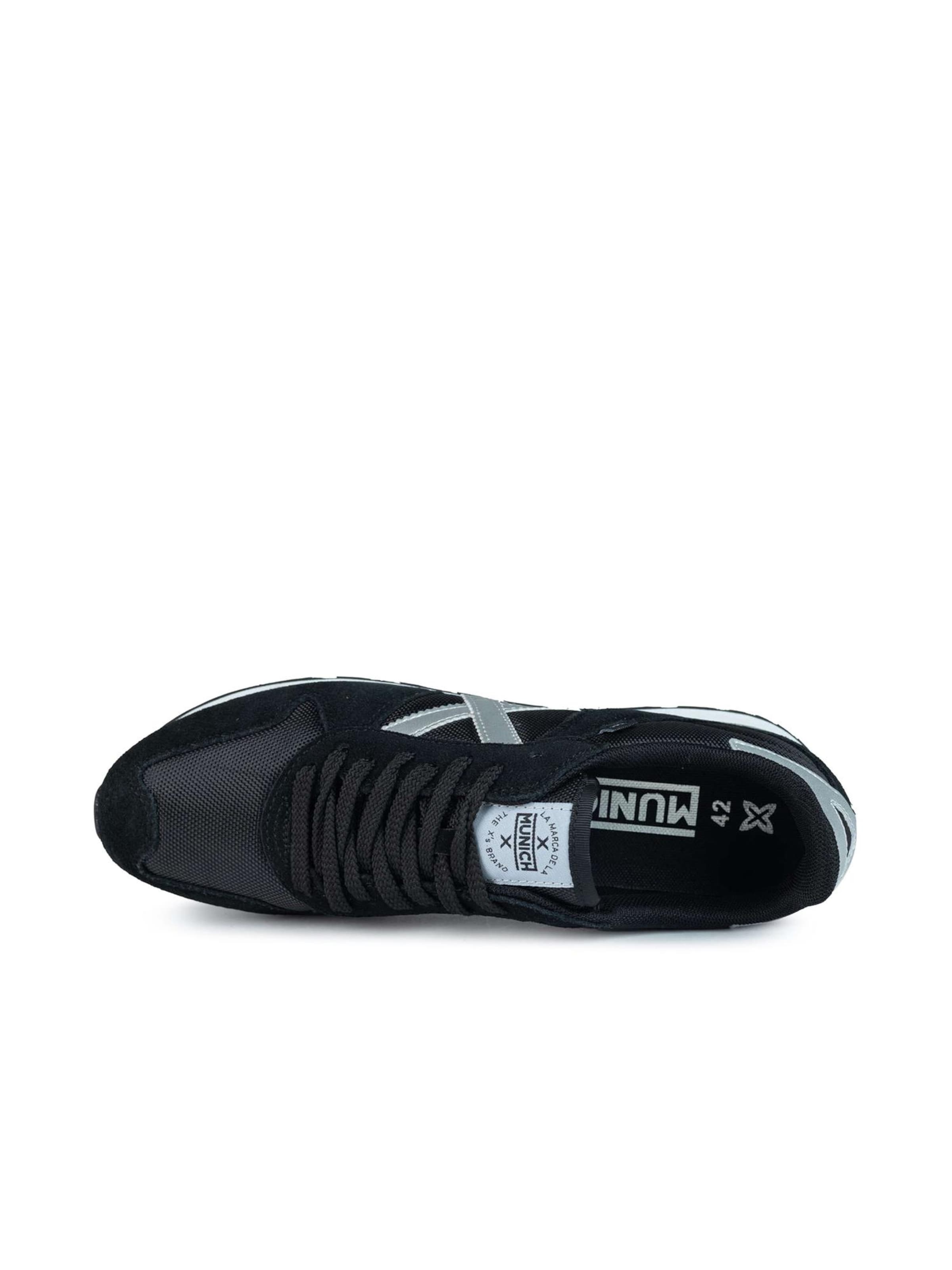 MUNICH Rövid szárú sportcipők 'Massana' - fekete