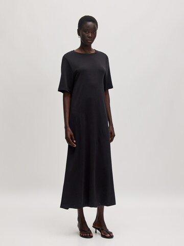 Robe 'Beatrice' EDITED en noir : devant