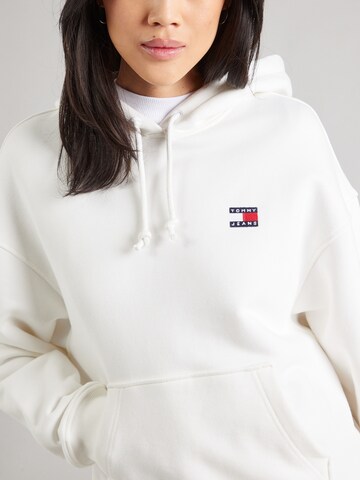 Tommy Jeans Mikina – bílá