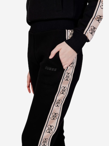 regular Pantaloni sportivi 'BRITNEY JOGGER V2YB15 KB3P2' di GUESS in nero