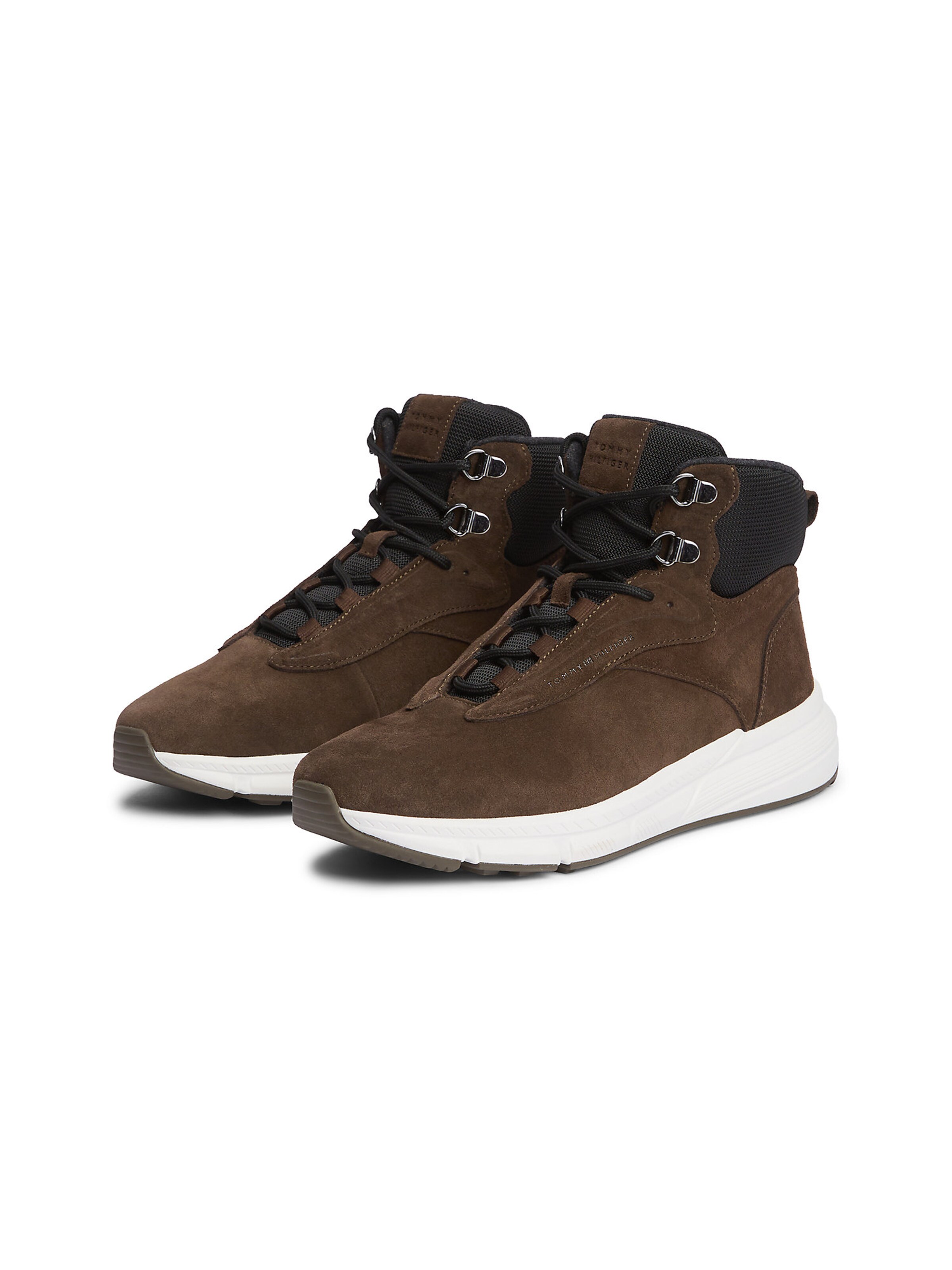 TOMMY HILFIGER Chukka Boots in Brown
