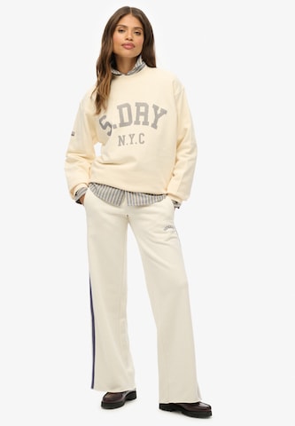 Sweat-shirt Superdry en beige