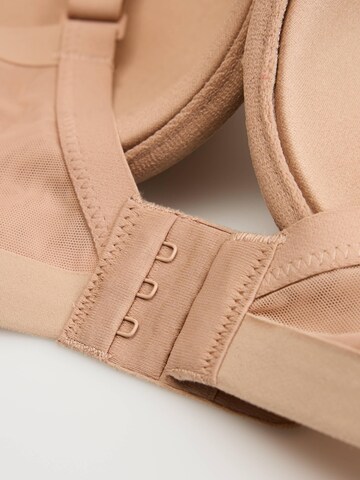 Classico Reggiseno 'Bügel-BH Basic, glatte Cups, geklebte Kanten' di ESOTIQ in beige