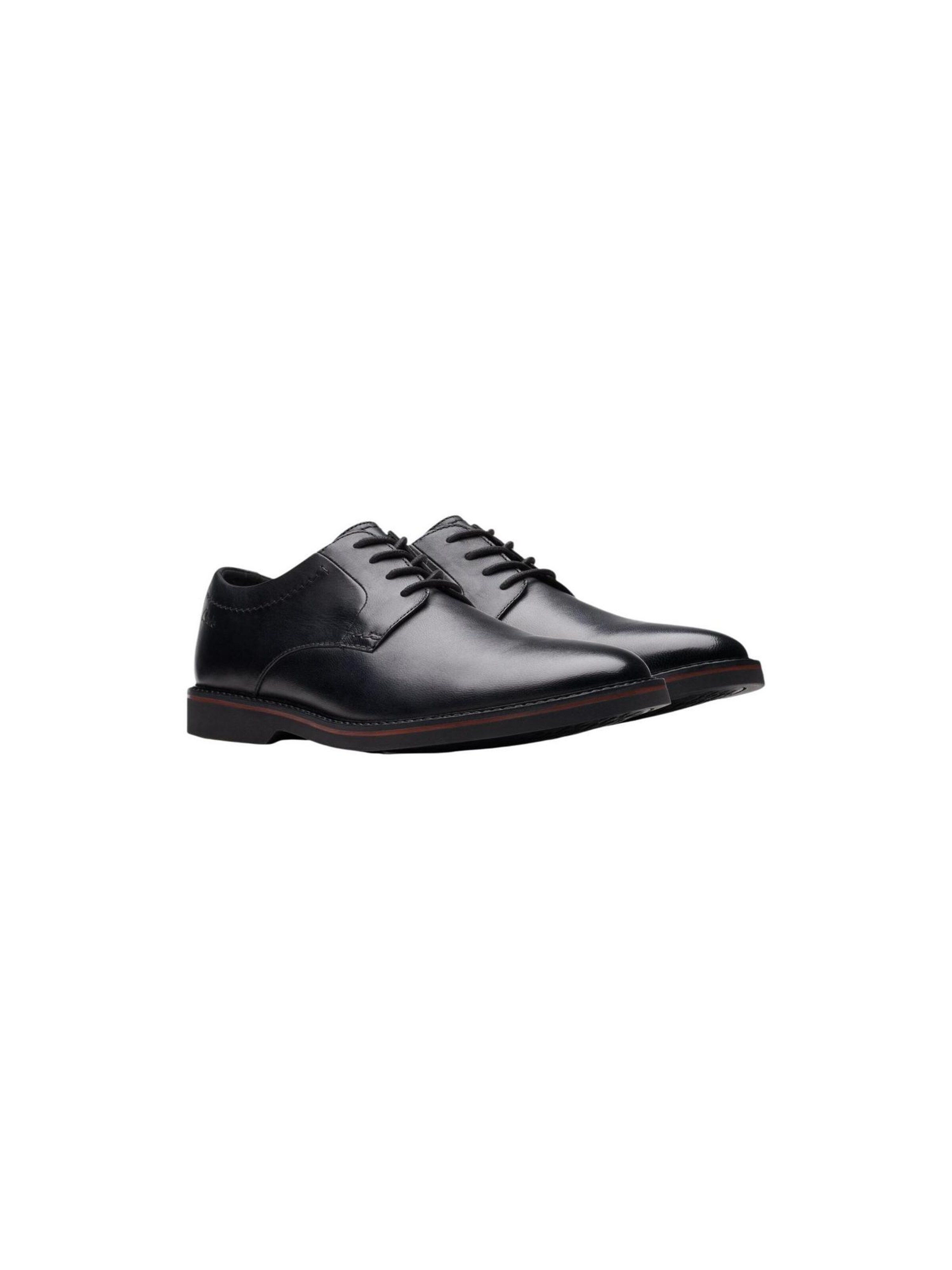Scarpa stringata 'ATTICUS LTLACE 26173608' di CLARKS in nero