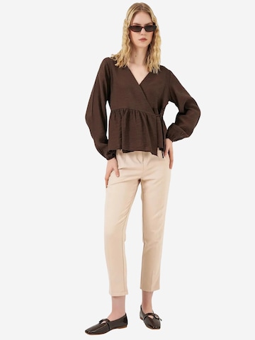 Bigdart - Blusa em castanho