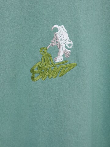 Pull&Bear T-Shirt in Grün