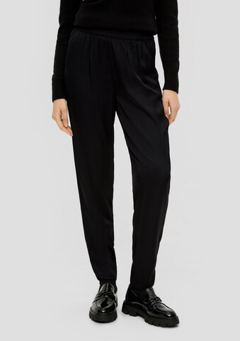 s.Oliver Tapered Pants in Black: front