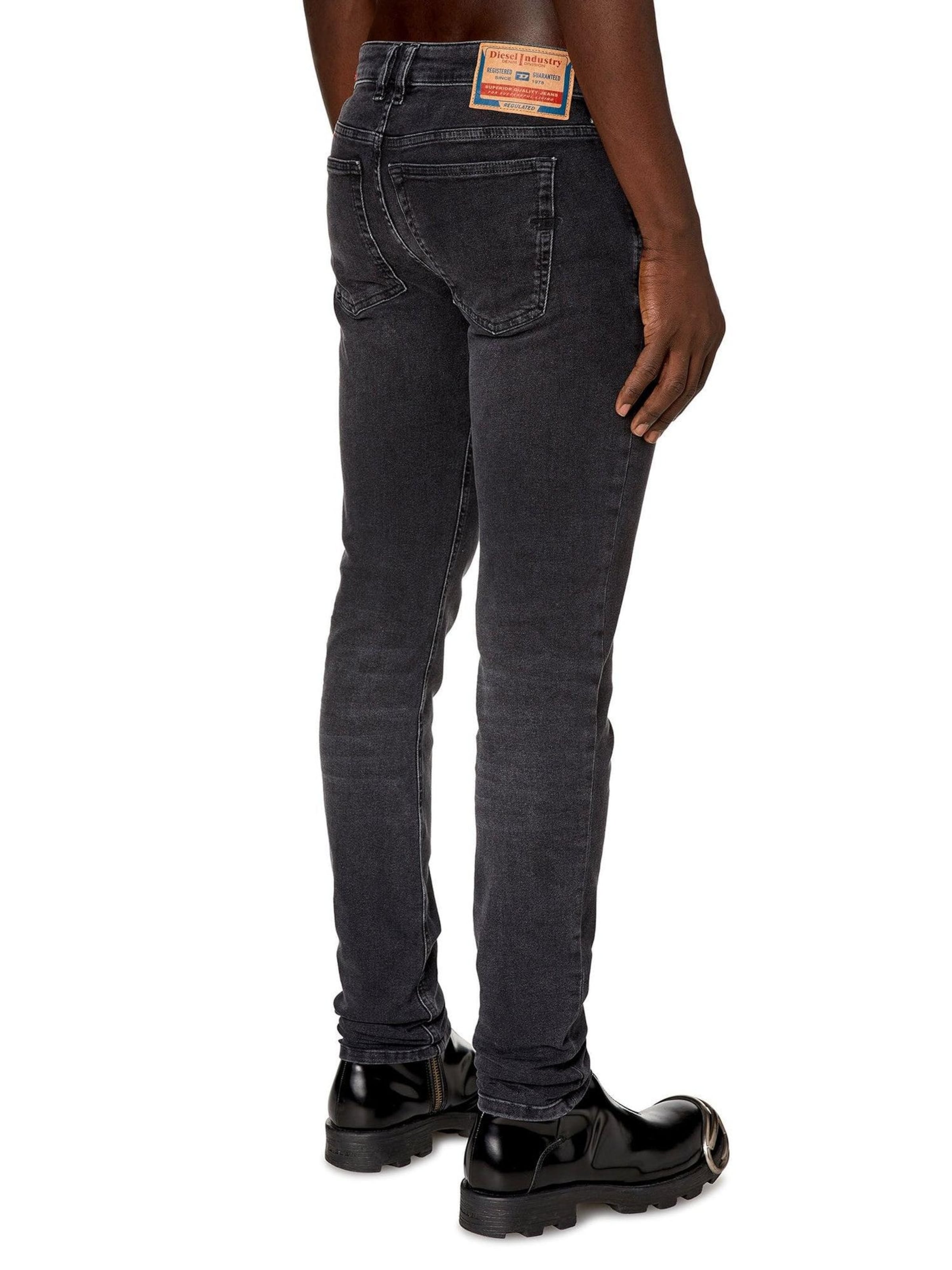 DIESEL Skinny Jeans '1979 Sleenker'‌‌ in Schwarz