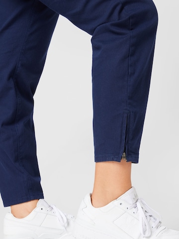 Vero Moda Curve Regular Chino 'HOT SEVEN' in Blauw