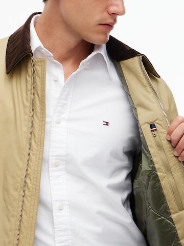 TOMMY HILFIGER Φθινοπωρινό και ανοιξιάτικο μπουφάν 'Ivy' σε πράσινο