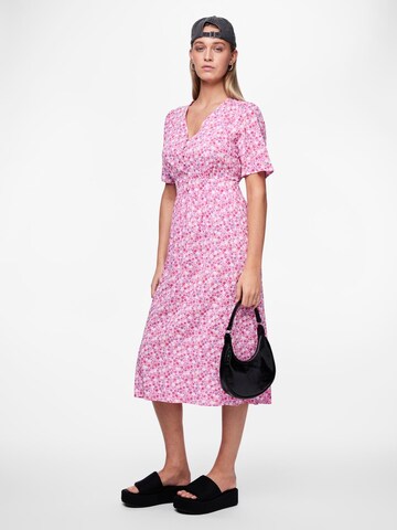 PIECES - Vestido de verano 'Tala' en rosa