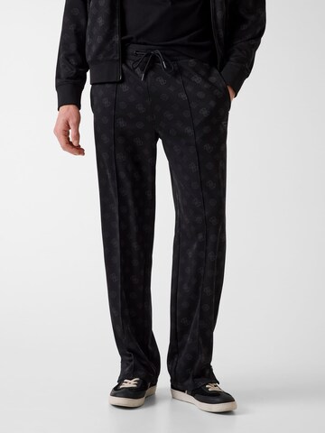 GUESS Regular Pants in Black: front