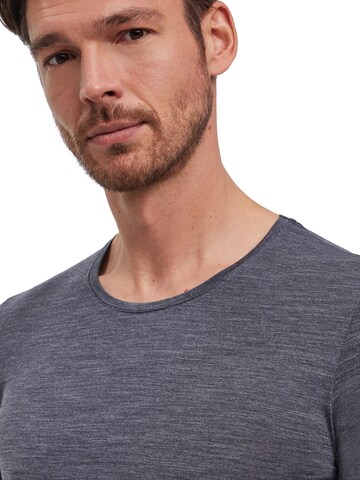 FALKE Undershirt in Grey
