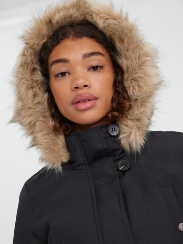 VERO MODA Winterparka 'Storm' in Zwart