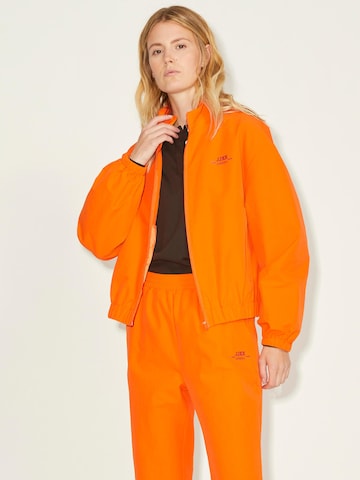 JJXX Between-Season Jacket 'HAILEY' in Orange: front