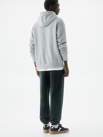 Pull&Bear Tapered Broek in Groen