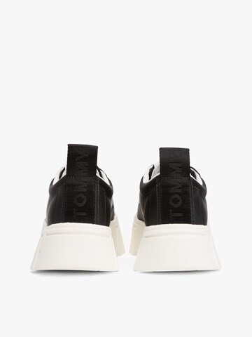 Sneaker bassa di Tommy Jeans in nero