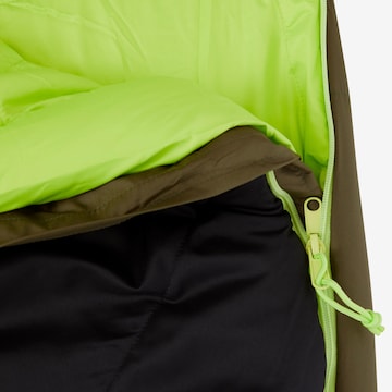 MCKINLEY Sleeping Bag 'Trekker' in Green